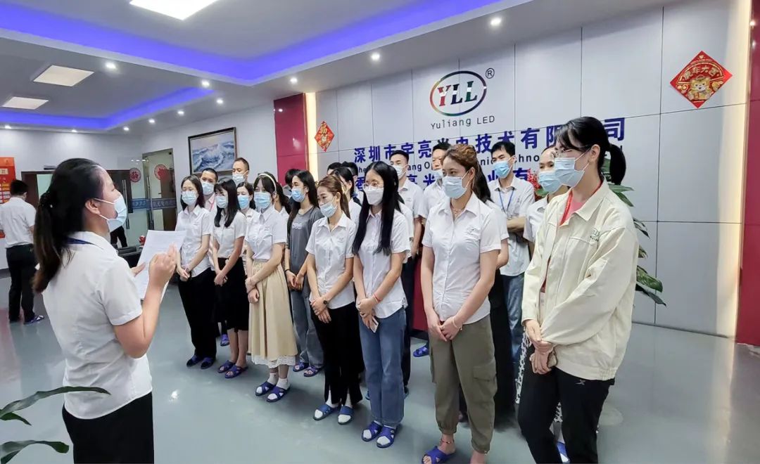 赛前合照.jpg